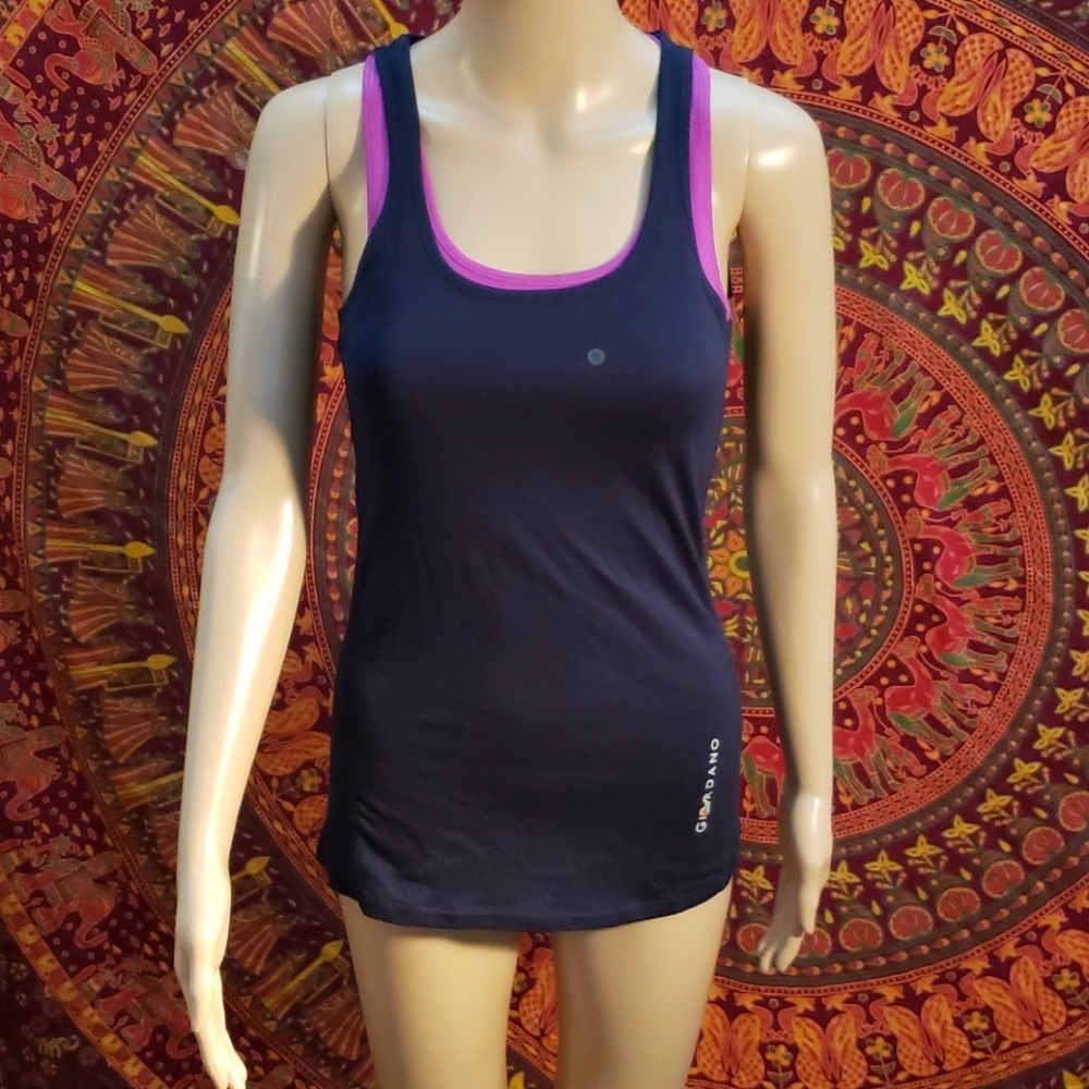 Giordano X Lowe Alpine performance tank/bra small